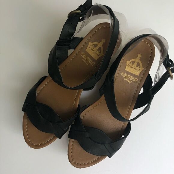 🎃BLACK LEATHER WEDGE SANDALS  - Picture 2 of 7